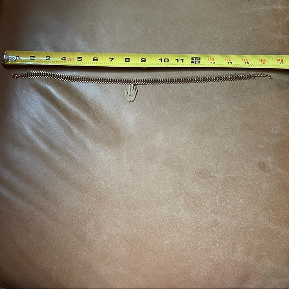 Fishbone chain hamsa pendant charm choker necklace - Picture 8 of 8